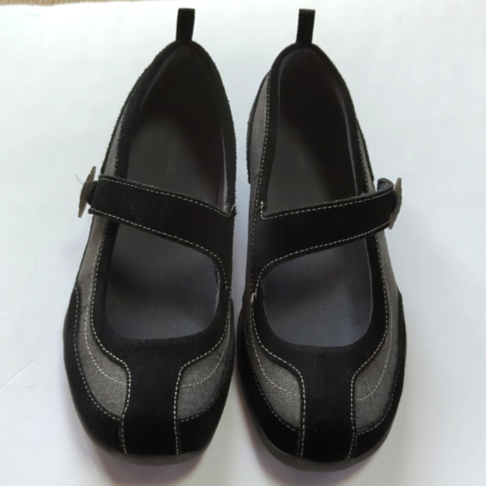 Lands End, Black And Grey Terrain Mary Jane Shoes. Sz 9 — image 3 of 8